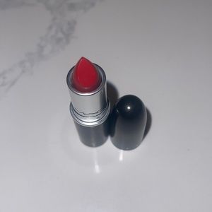 MAC Matte Lipstick “Charlotte”